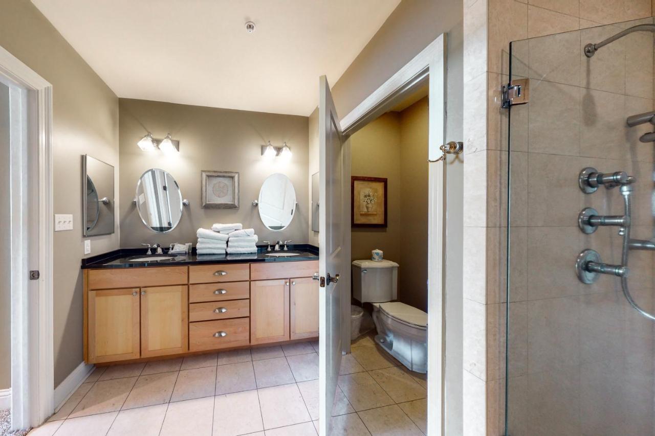 Apartment The Wharf 805